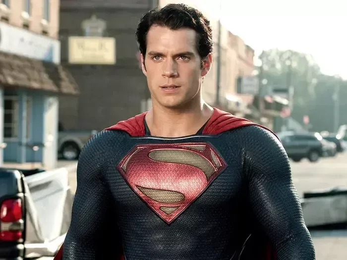   Хенри Кавил као Супермен у ДЦЕУ.