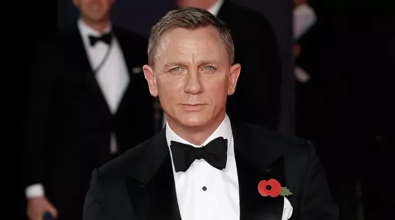 'Nikoli ne bi smel reči da': Daniel Craig razkrije svojo najslabšo izkušnjo z Angelino Jolie, ki jo krivi za svojo počasno pot do slave