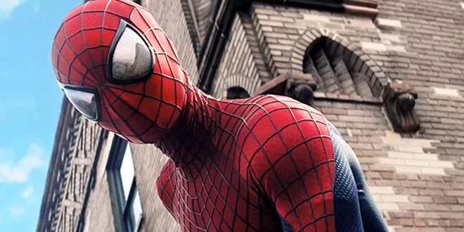 709 miljoni dolāru Endrjū Gārfīlda Zirnekļcilvēka filmā gandrīz tika demonstrēta Marvel ļaundara pirmā tiešraides debija