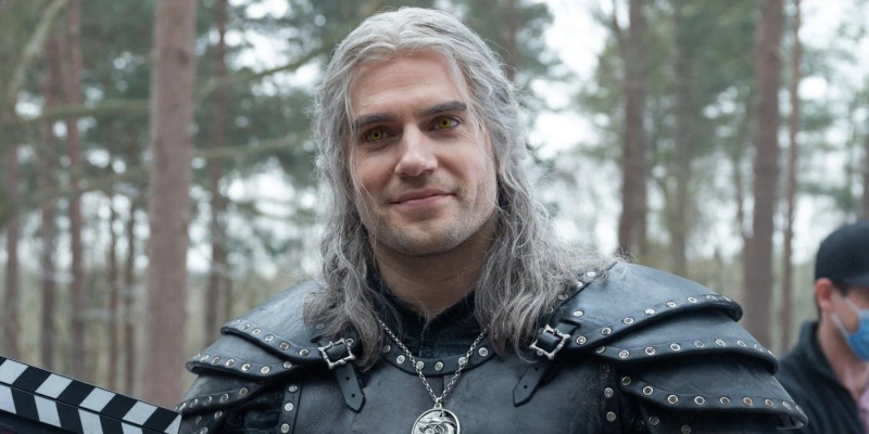   Henry Cavill als Geralt van Rivia in The Witcher (2019-).