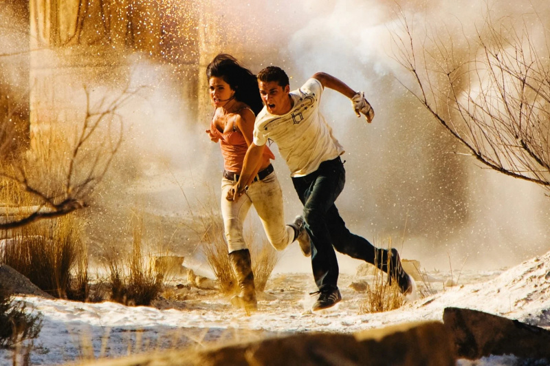   Megan Fox et Shia LaBeouf dans Transformers