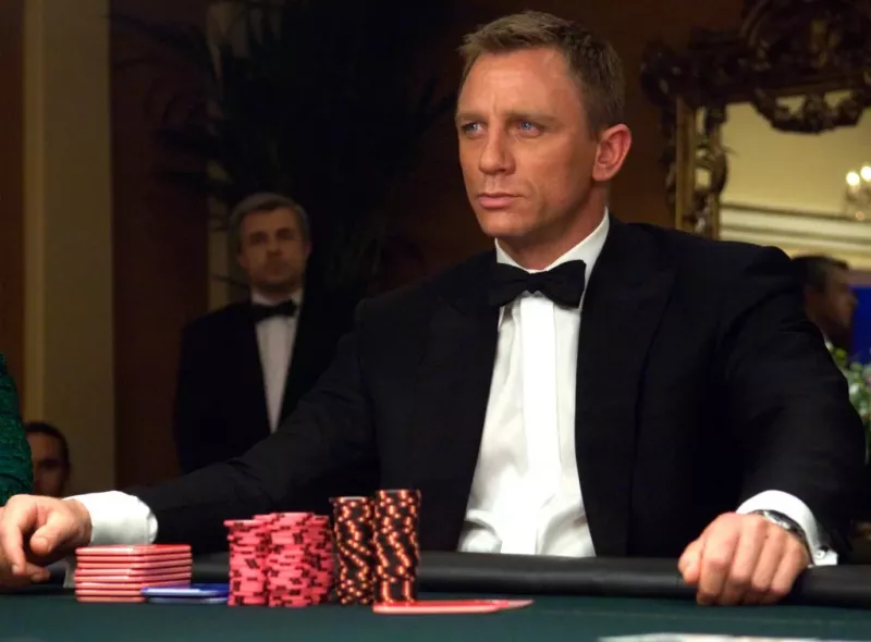 'Nē, viņi netiek izģērbti': Daniels Kreigs cīnījās ar Džeimsa Bonda producentiem, lai izgrieztu savu S-x ainu ar Evu Grīnu, kas riskēja ar viņa 007 karjeru