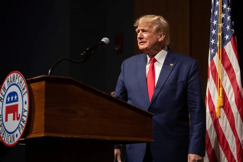   Donald Trump na mítingu v New Hampshire