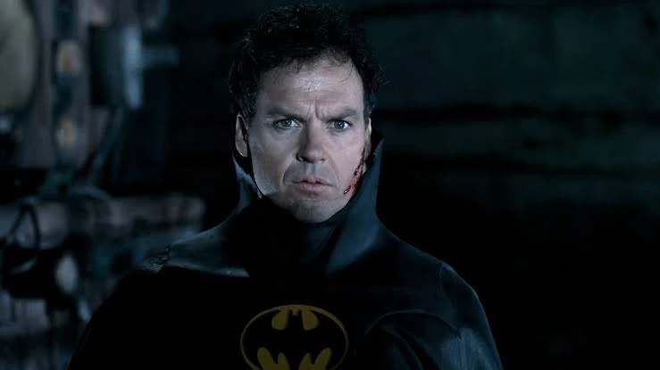 'No no no. Tienes que abrirte”: Michael Keaton no estaba contento mientras interpretaba a Batman, confesó que fue extraño filmar “Batman Returns”