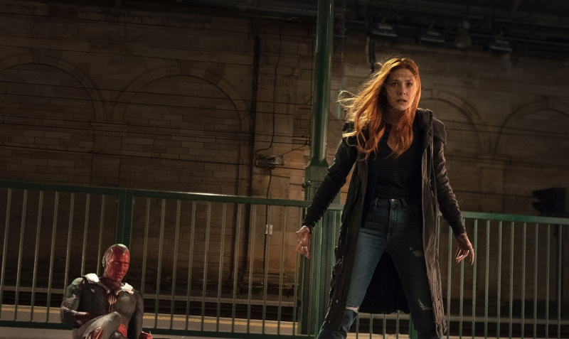 'Hän ei ole täydellinen roolimalli': Elizabeth Olsen oli yllättynyt Marvel-fanit välittivät hänen roolistaan, vaikka se ei ollut hauska tai viehättävä näytöllä