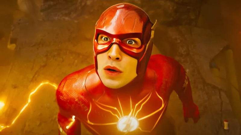   Ezra Miller ako Flash