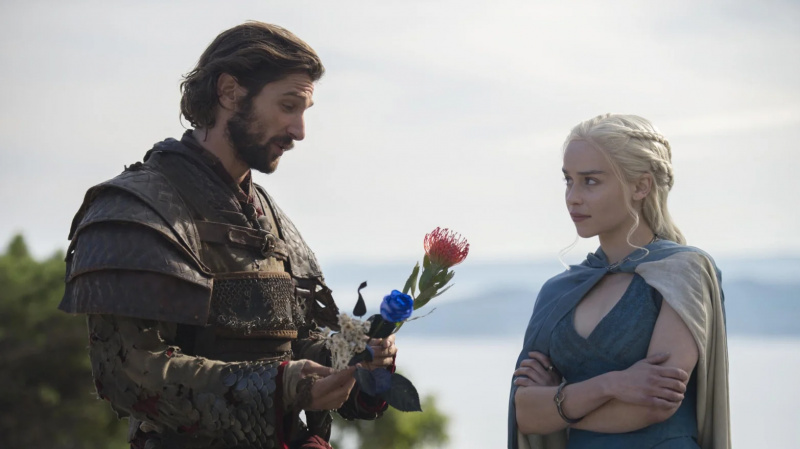„Това е много различна работна среда“: Звездата от Game of Thrones разкрива как Зак Снайдер се различава от другите режисьори, след като се присъедини към Rebel Moon