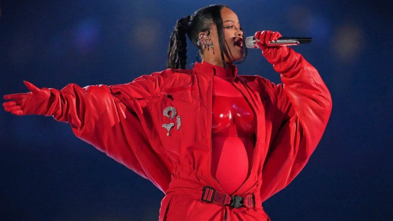 „Obaja milujeme Boba Marleyho“: Rihanna súhlasila, že bude hrať v Ocean’s 8 po tom, čo režisér Let Her Honor Ikona Reggae ako film zarobila v pokladni takmer 300 miliónov dolárov