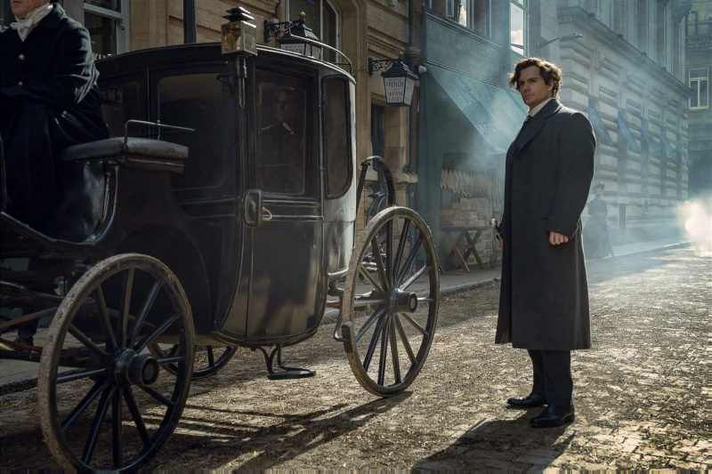   Henry Cavill als Sherlock Holmes in Enola Holmes
