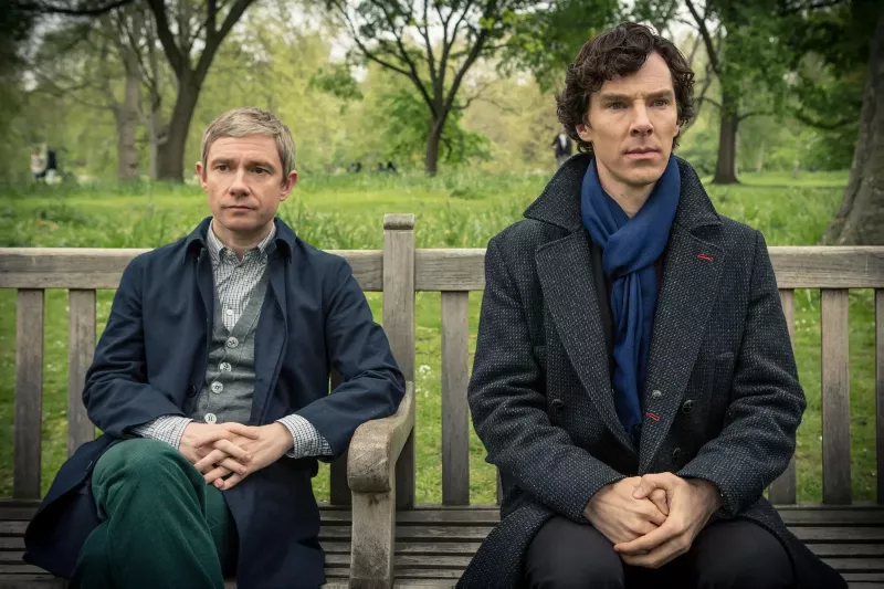 „Cumberbatch und Freeman mögen sich nicht“: Fans behaupten, Sherlock Staffel 5 sei unmöglich, da Benedict Cumberbatch Martin Freeman hasst