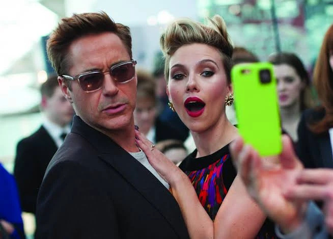 Robert Downey Jr ei pidanud Scarlett Johanssoni Avengersi ees jõhkra vastusega solvama, ometi on Marveli fännidel hea meel, et ta seda tegi