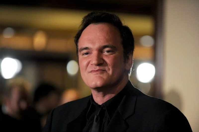 'لا تبدو لهم أبدًا': Quentin Tarantino Disses Ryan Reynolds Movies ، قائلاً إنه لم يعد يفهم السينما بعد أن أعلن عن خطط للتقاعد