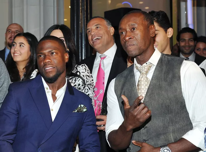   Kevin Hart met Don Cheadle