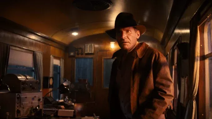  Harrison Ford como Indiana Jones em Indiana Jones e o mostrador do destino