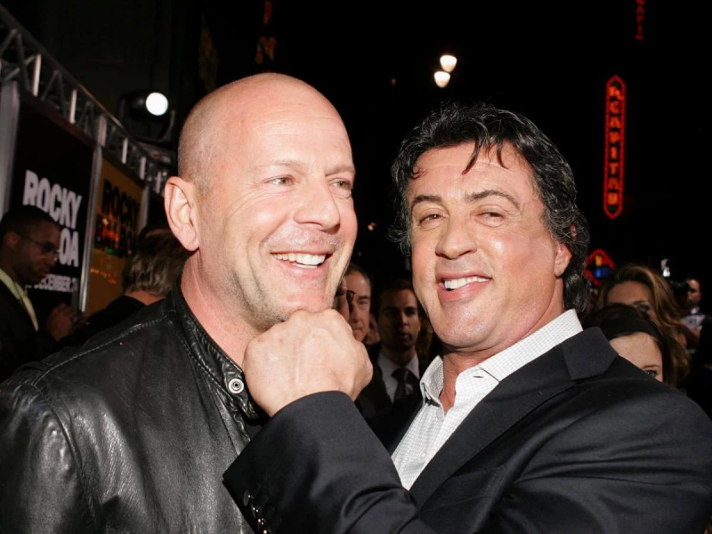   Bruce Willis ogłosił przejście na emeryturę w 2022 roku po zdiagnozowaniu A
