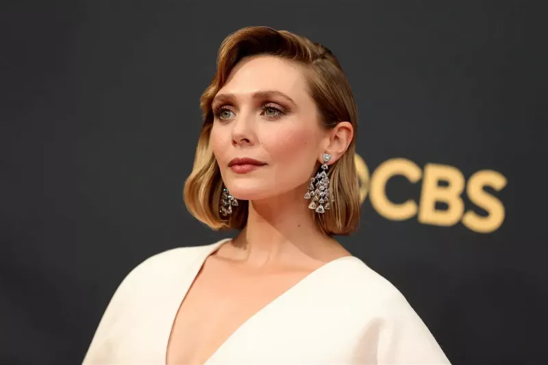 'Todavía no tengo un plan': Elizabeth Olsen advierte a los actores de Marvel que no firmen múltiples proyectos después de afirmar que ya no disfruta de las películas de MCU