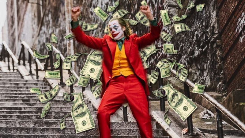A „Joker” minden idők legnagyobb bevételt hozó R-besorolású filmje felé tart