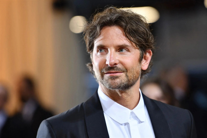 Marveli staar Bradley Cooper asendab Ben Afflecki Batmani pärast seda, kui ta kaotas Christian Bale'ile rolli Dark Knighti triloogias? Uus aruanne teeb Bombshell Revelationi