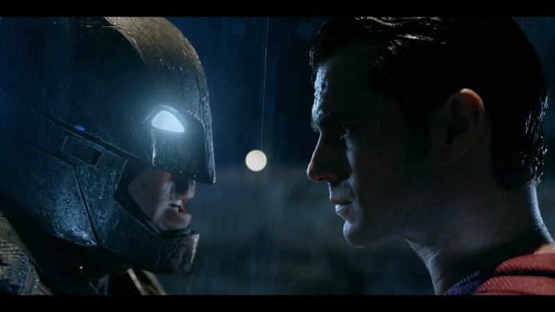 „Der Kinnteil ist schrecklich, er ist so weiß“: Joe Rogan hatte die verrückteste Version von Henry Cavills Superman vs. Ben Afflecks „Idiot“-Batman-Kampfszene aus Dawn of Justice
