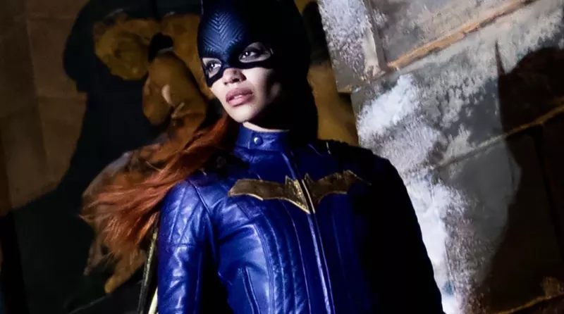 „Ea merită mai bine”: fanii lui Batgirl se adună pentru a restabili filmul și îi cer lui Leslie Grace să fie în viitoarele filme DC
