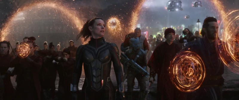 In Avengers: Endgame is er een portaal op de achtergrond dat te klein is voor een mens om doorheen te gaan. Dat