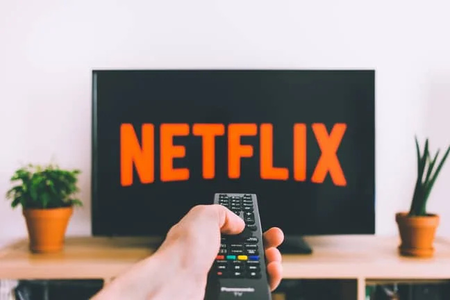 „Netflix ist wirklich ihr eigener Feind“: Die Anti-Password-Sharing-Strategie von Netflix sperrt Sie aus, wenn Sie sich nicht innerhalb von 31 Tagen von Ihrem eigenen Konto aus anmelden