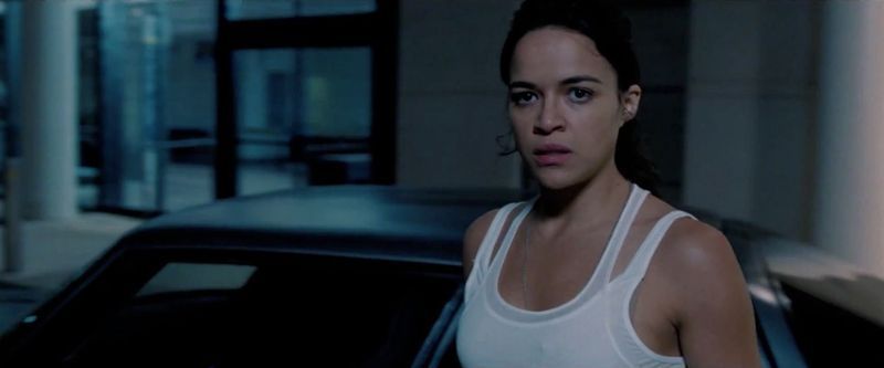 Letty, che soffre di amnesia, attualmente lavora per Owen e quasi uccide Dom.