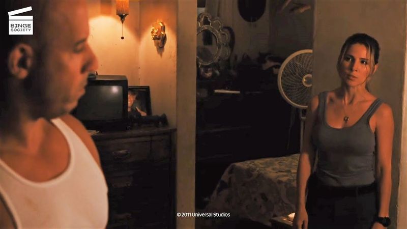 Elena – obwohl schwanger – trennt sich von Dom, da sie sieht, dass er Letty immer noch liebt.