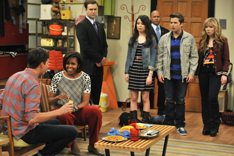   Michelle Obama be'iCarly'