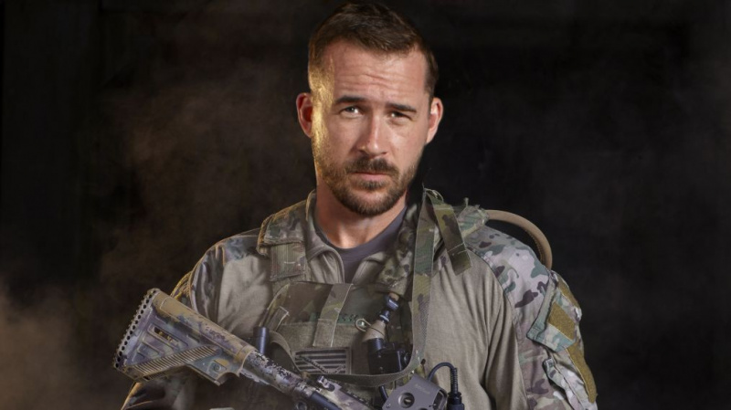 “É por isso que as pessoas se importam com o Capitão Price”: Barry Sloane, estrela de Call of Duty MW3, diz que nunca será tão bom quanto o ator original