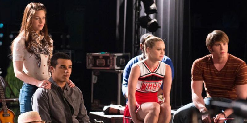 Glee: 다음 클래스의 New Directions 회원의 호그와트 하우스