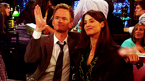 Barney a Robin sledujú GIF na GIFER – od Bludmastera