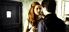 Meg kysser Ginny på Billy bryllupsdagen | Harry Potter Amino