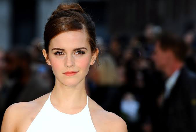 4 Filme außer Harry Potter, die mit einem Einspielergebnis von über 1,9 Milliarden US-Dollar an den Kinokassen bewiesen haben, dass der Hype um Emma Watson real war