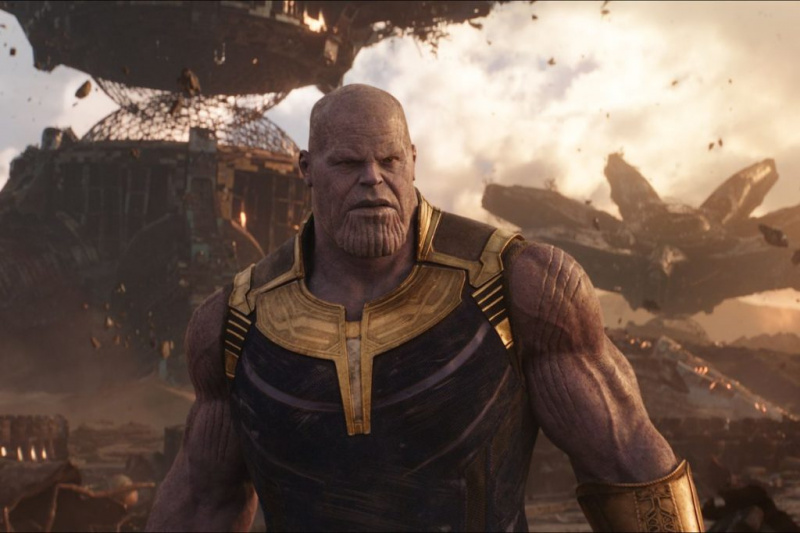 Thanos 제작자는 DC 영화에서 인피니티 워 급여보다 웃을 정도로 적은 금액을 지불했을 때 Marvel을 트롤했습니다.