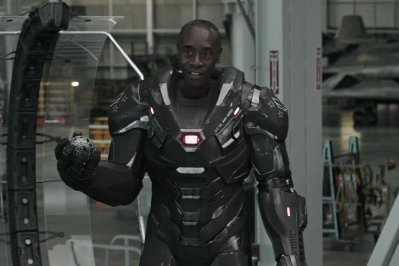 En Avenger ni vedel, da je Robert Downey Jr. Iron Man dolgo časa umrl v bitki s Thanosom