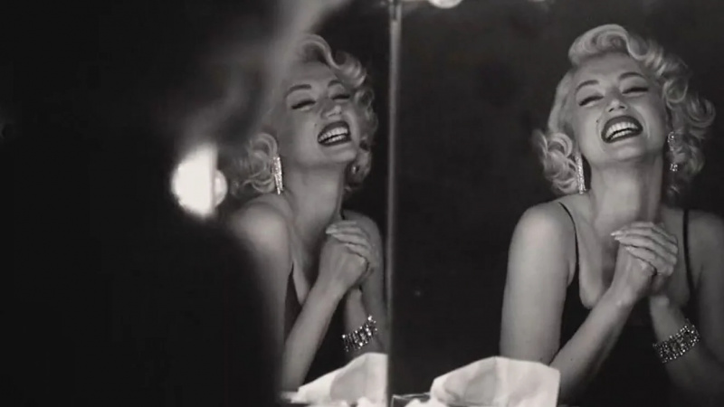 „Wir haben um Erlaubnis gebeten“: Ana de Armas besuchte Marilyn Monroes Grab, um die Erlaubnis für „Blonde“ einzuholen, obwohl der Film auf fiktiven Ereignissen basiert, die ihr Vermächtnis trüben