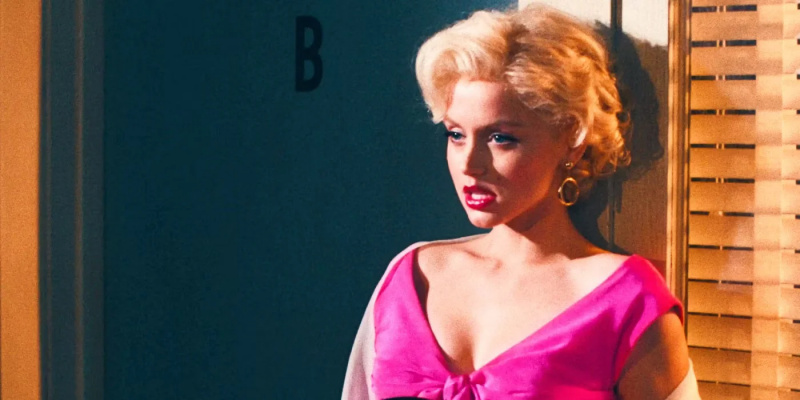   Ana de Armas Marilyn Monroena elokuvassa Blonde