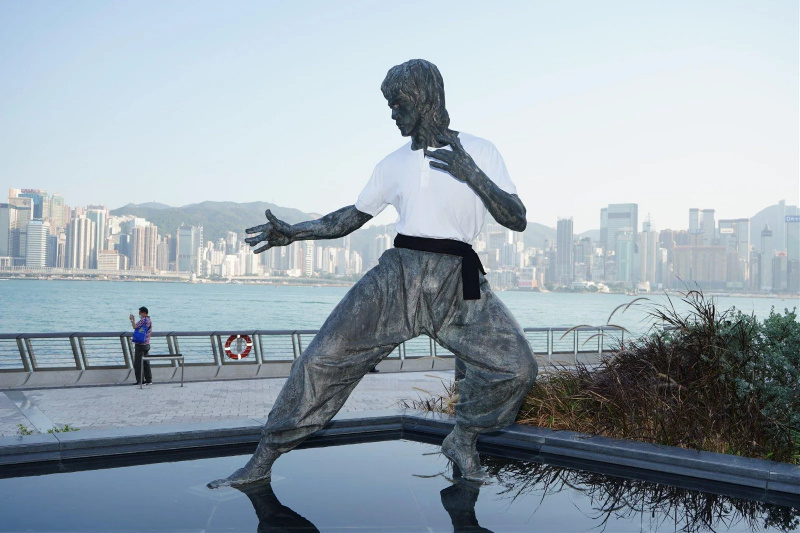   Estátua de Bruce Lee