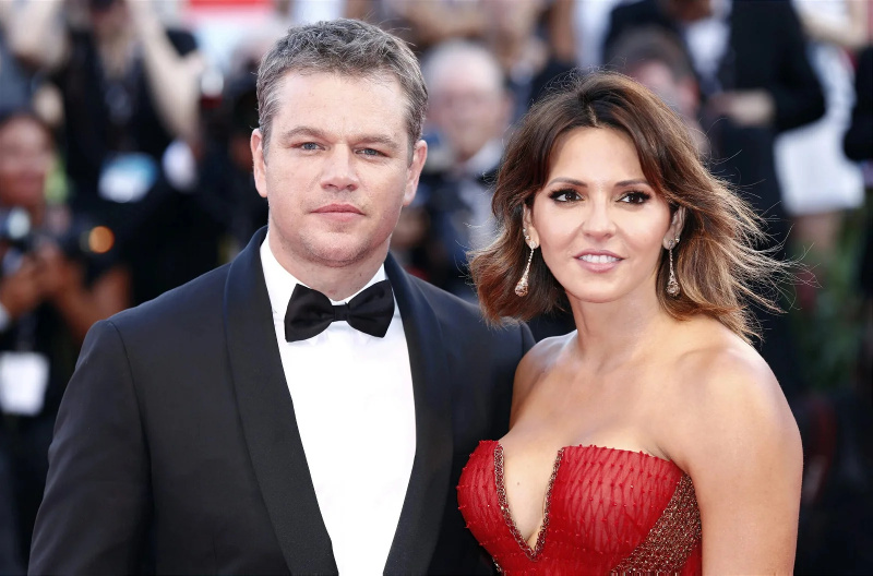   Mattas Damonas ir jo žmona Luciana Barroso