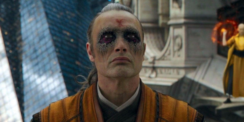   Mads Mikkelsen als Kaecilius in Doctor Strange (2016).