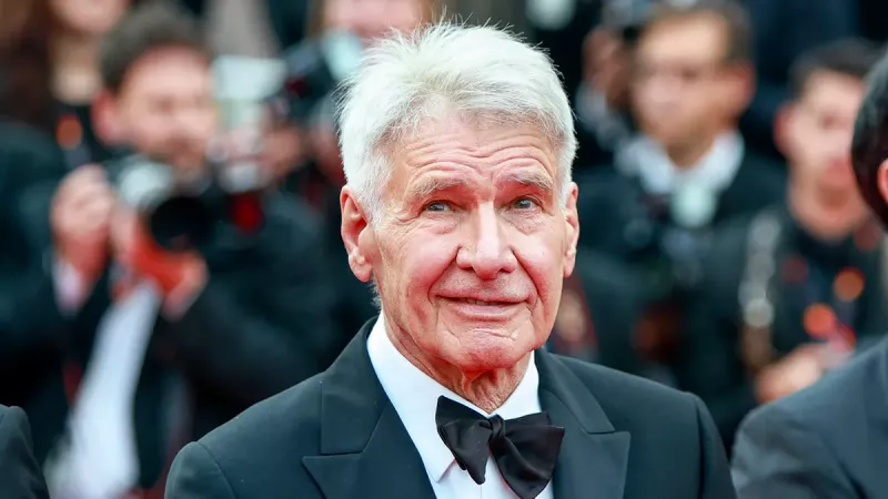 'Min kone bliver så sur': Harrison Fords Dirty Broccoli Joke fik en stående ovation fra et teaterfyldt publikum