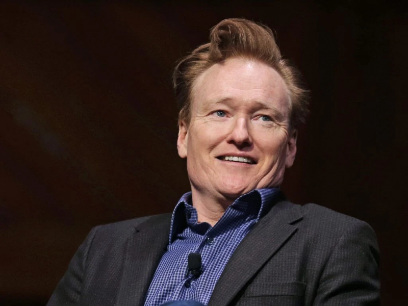 'Det var blod i urinen min!': Conan O'Brien ble etterlatt fysisk og mentalt ødelagt etter å ha blitt stekt i filler av en dukke