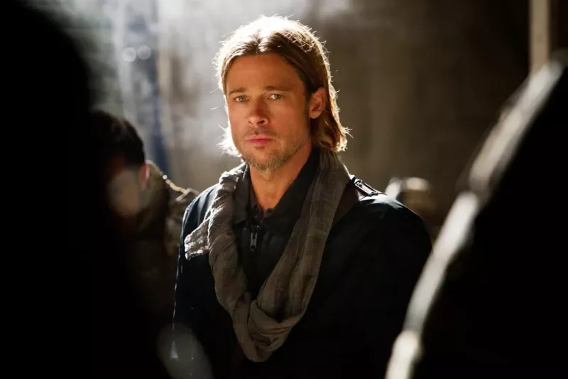 „Er kann Bösewichte nicht verprügeln, er hat keine Superkräfte“: Brad Pitt war froh, dass seine Action-Rolle nicht annähernd an einen Marvel-Helden heranreichte