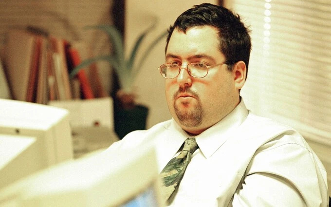 'Ett absolut original': Ricky Gervais hyllar Late Office Co-Star Ewen MacIntosh
