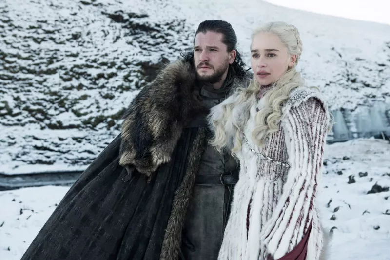 “Você não conta para as pessoas!”: Lena Headey alertou seus filhos para não revelarem seu papel em Game Of Thrones em público depois de alegar que o programa da HBO tornou sua vida mais difícil