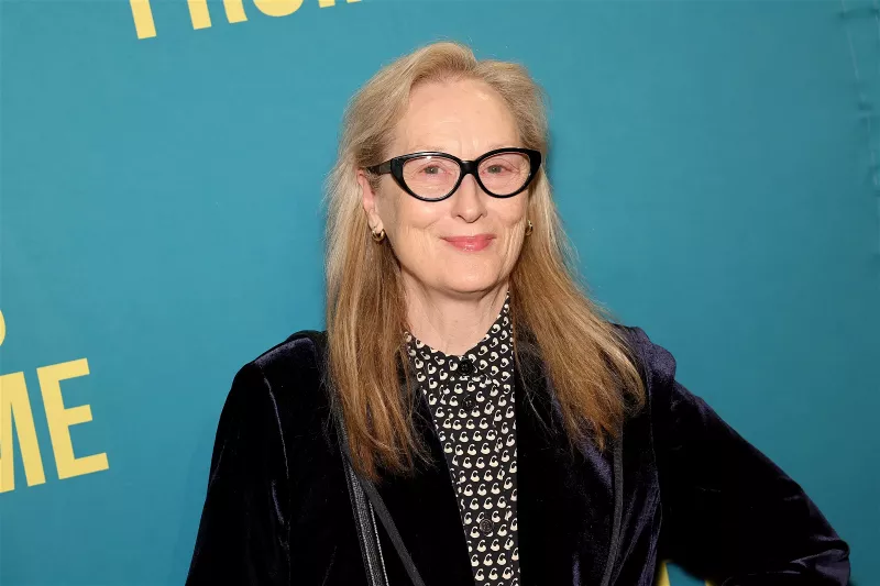 „Kur turėtume eiti vakarieniauti?“: pirmasis Meryl Streep atsakymas į Johno Cazale'o vėžio naujienas privers gerbėjus dar labiau gerbti „Oskaro“ laureatą