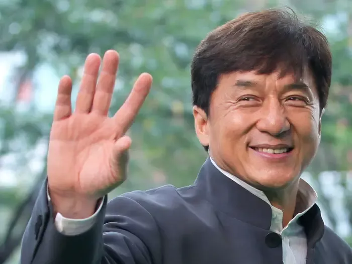 Jackie Chan reetis kunagi kõrgtunni frantsiisi Chris Tuckeriga, ütles, et see 88 miljoni dollari suurune film on tema lemmik Ameerika film