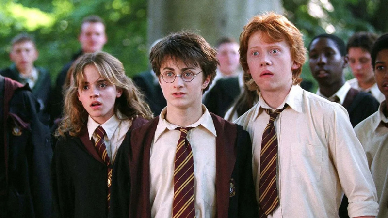 'Luulen, että lähdin vain siihen': Daniel Radcliffe kutsui Emma Watsonia 'eläimeksi' hänen kiistanalaisen suudelmansa vuoksi Harry Potterissa