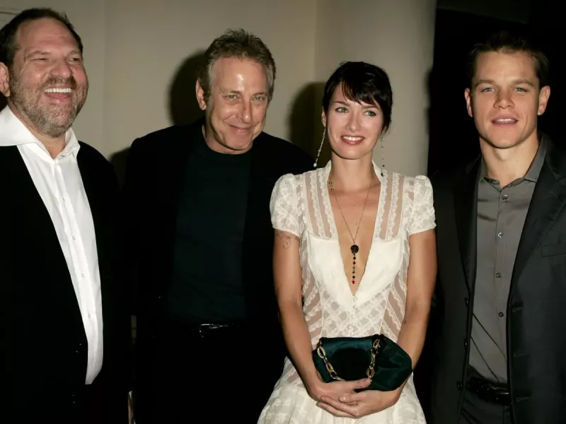   Lena Headey con Harvey Weinstein en el estreno de Brothers Grimm